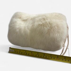 White Vintage Fur Hand Warmer